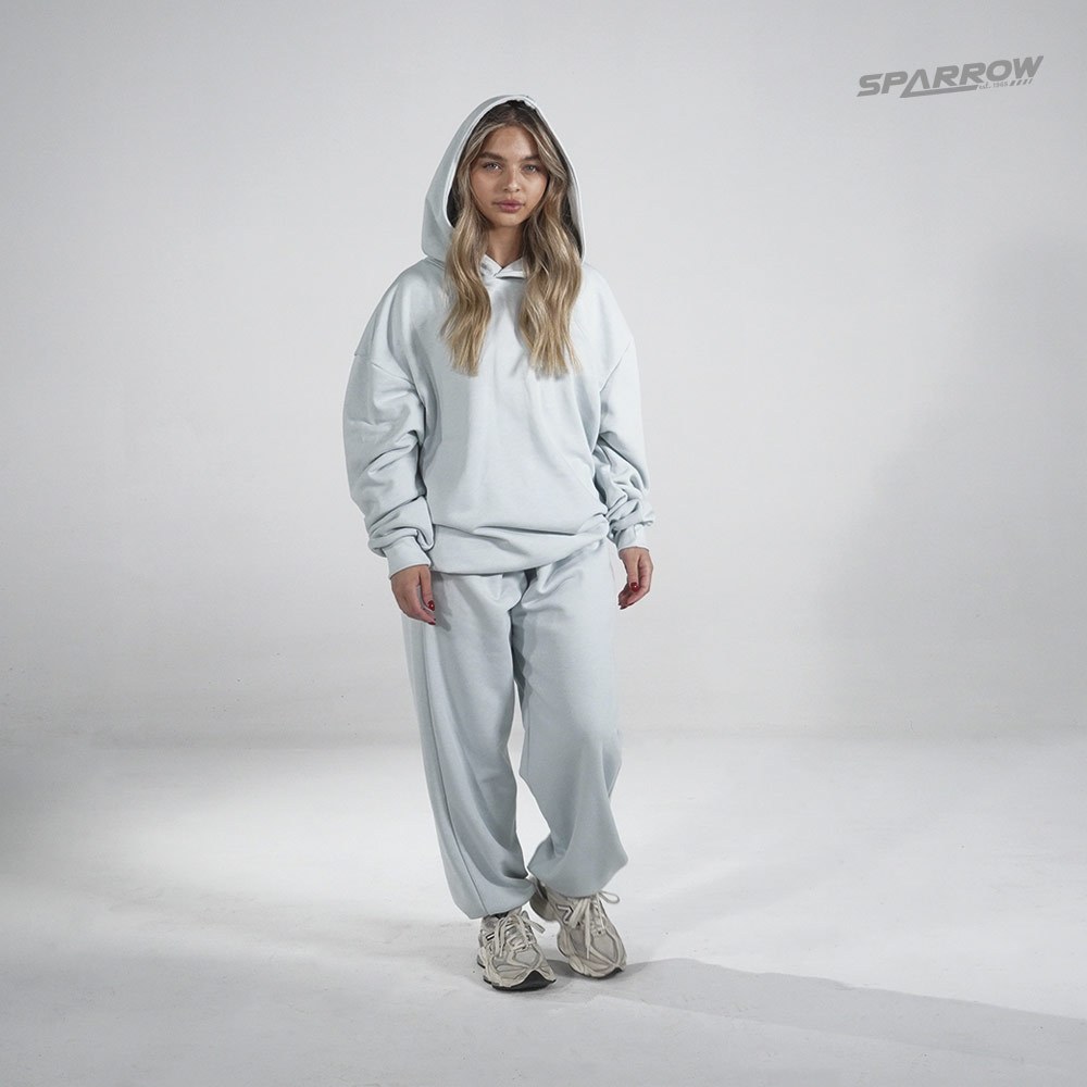 Duks sa kapuljačom oversize i donji deo oversize - ženski ( tanji materijal ) Duks sa kapuljačom oversize i donji deo oversize - ženski ( tanji materijal )