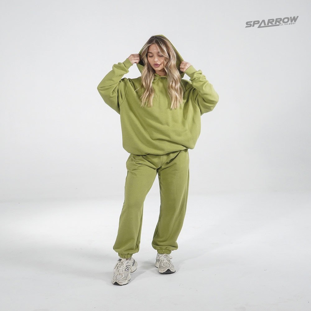 Duks sa kapuljačom oversize i donji deo oversize - ženski ( tanji materijal ) Duks sa kapuljačom oversize i donji deo oversize - ženski ( tanji materijal )